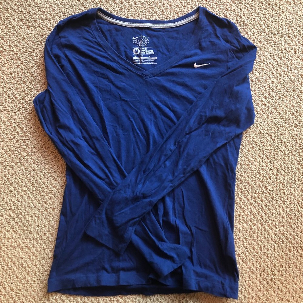 Nike Slim Fit Long Sleeve